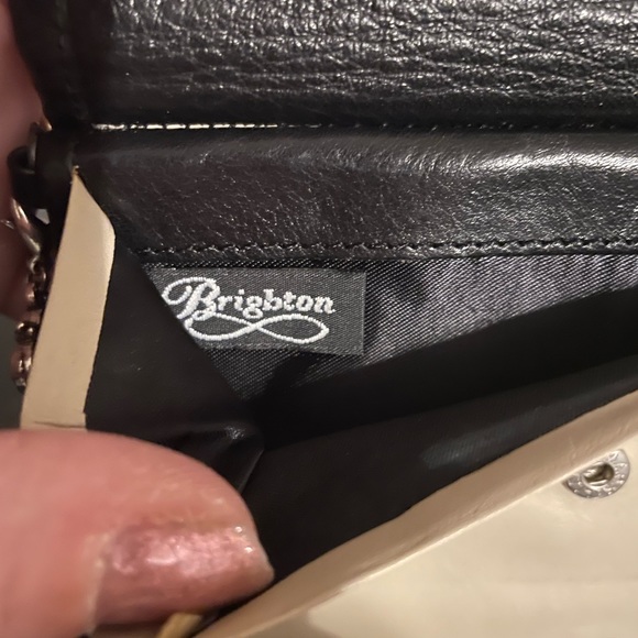Brighton purse/wallet with removable chain - Picture 5 of 9